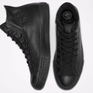 Converse All Star Gore-Tex
Mountain Club HighTop Black Leather Sneakers SZ 8.5